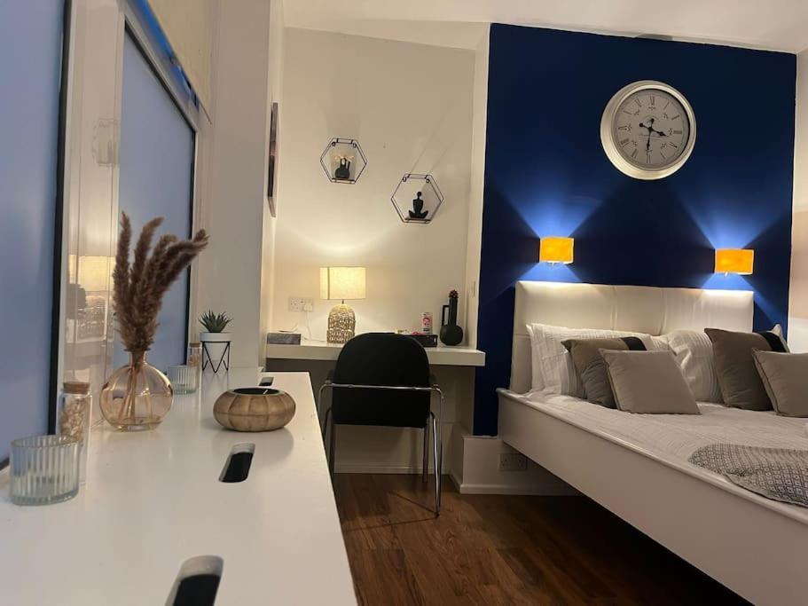 Modern Studio In Barbican Ec1 - Blue - F4 Λονδίνο Εξωτερικό φωτογραφία